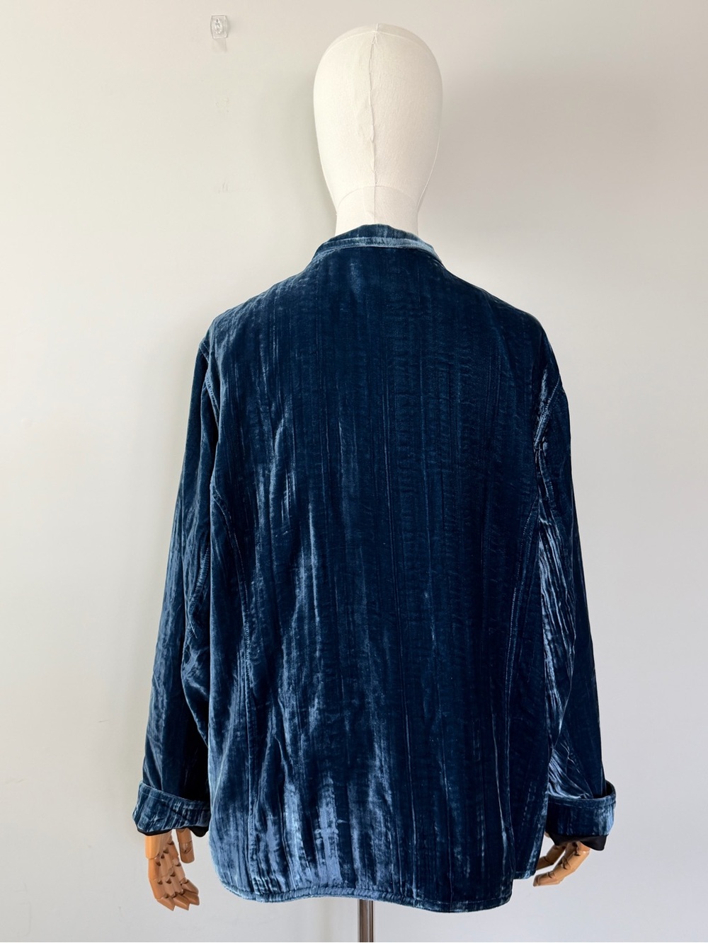 Chico’s Crushed Velvet Blazer Blue Silk Blend Jacket XL Luxury Holiday - Picture 7 of 15